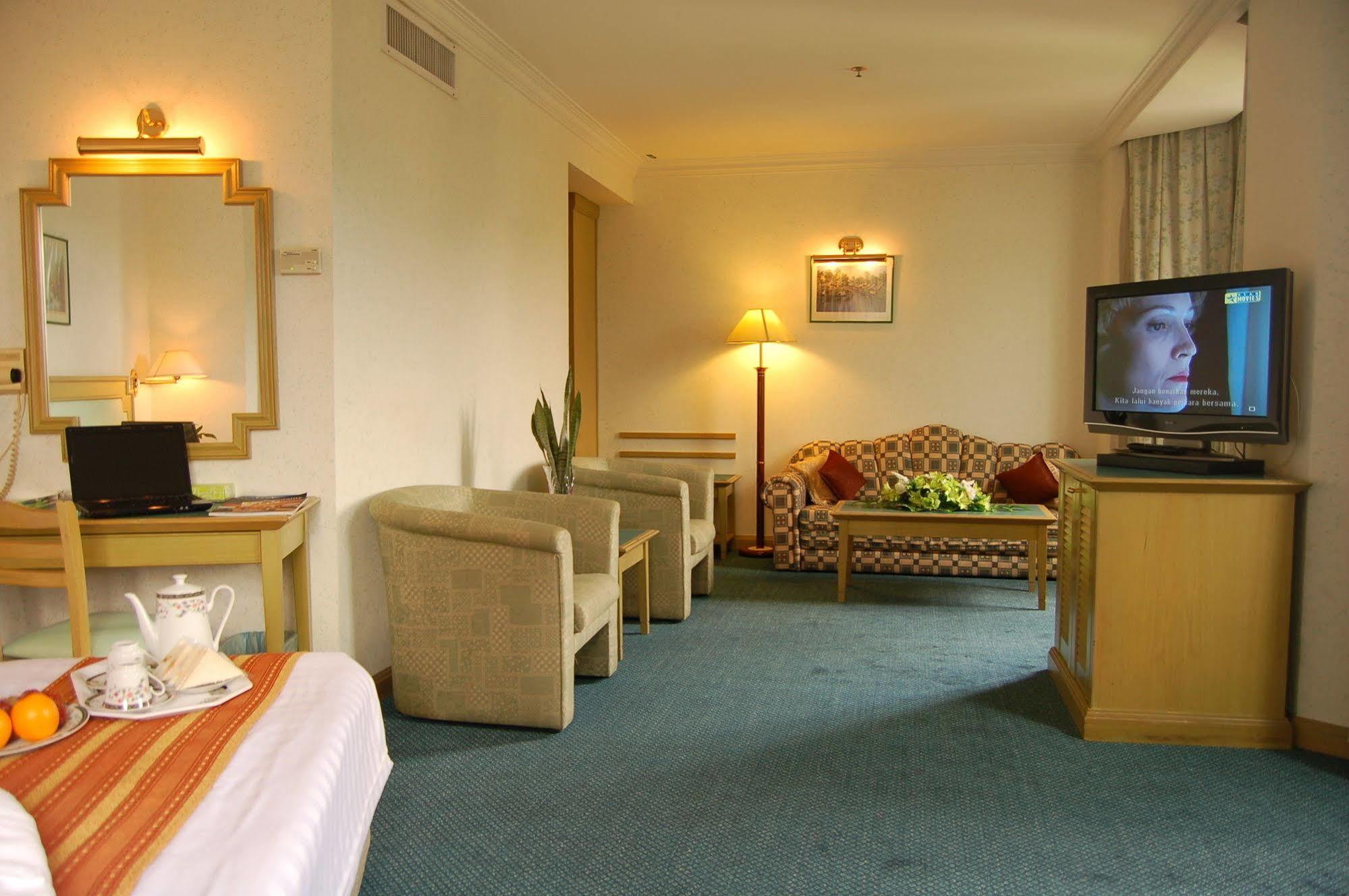 Regalodge Hotel & Spa Ipoh Kültér fotó